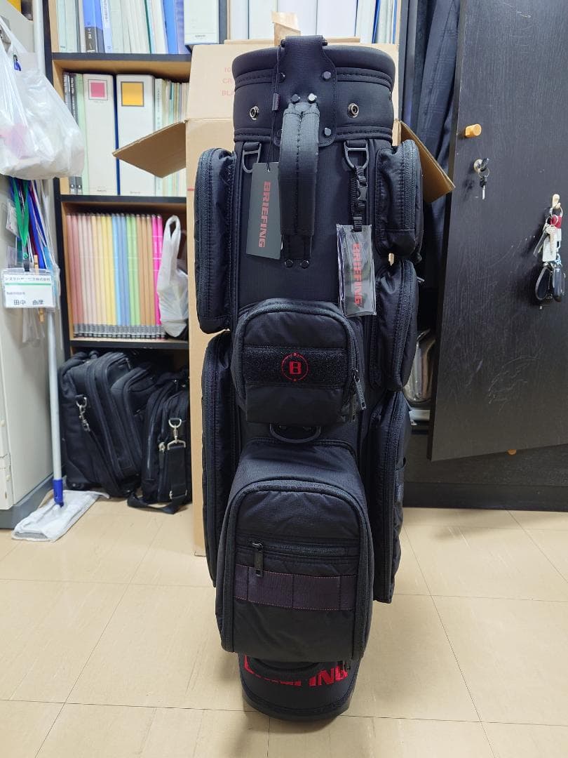 BRIEFING　CR-6　キャスター