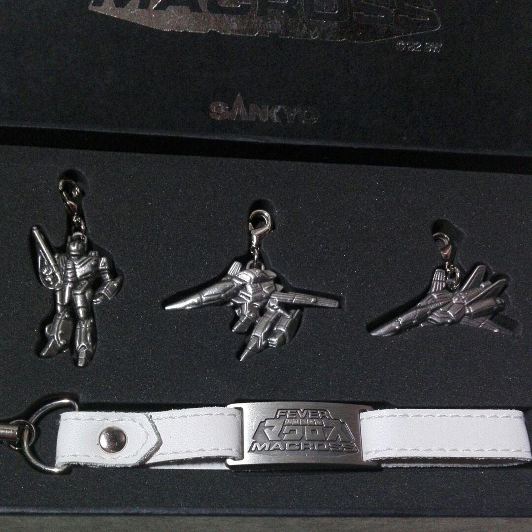 非売品　超時空要塞マクロス　ストラップ&3種チャーム　パチンコ販促品