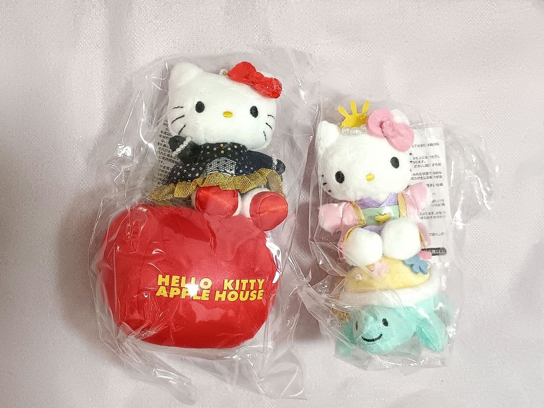 ハローキティ　マスコット2個