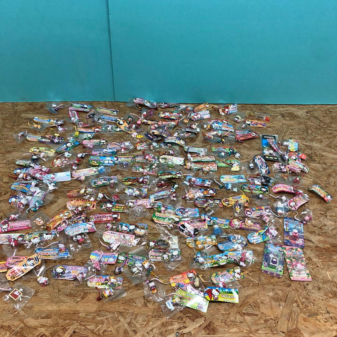 M4499 ハローキティ ご当地限定根付ストラップ まとめ売り（140個以上）