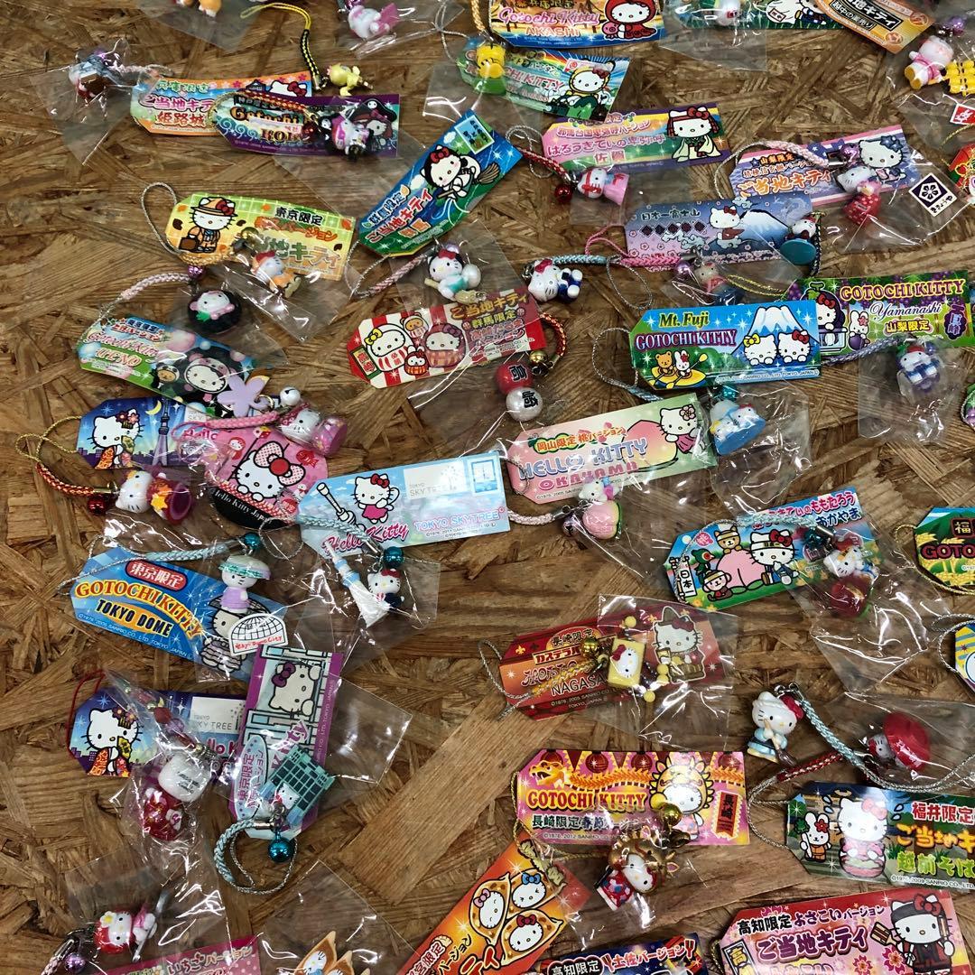 M4499 ハローキティ ご当地限定根付ストラップ まとめ売り（140個以上）