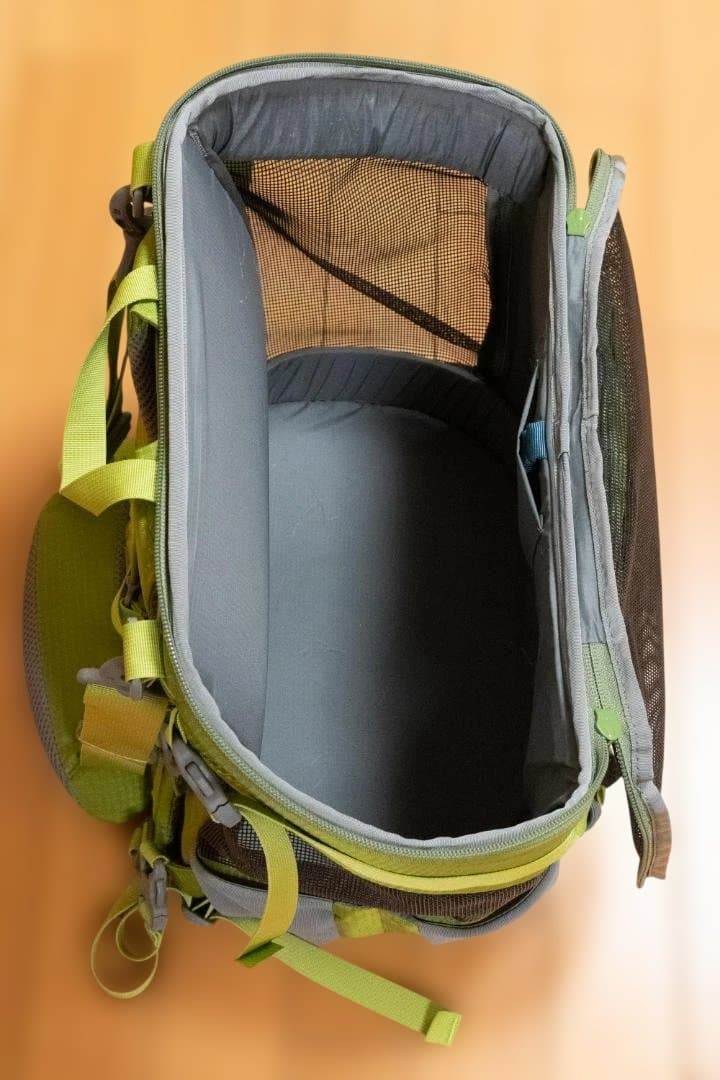 美品　モンベル ドッグ(犬 & 猫)キャリー バッグ M