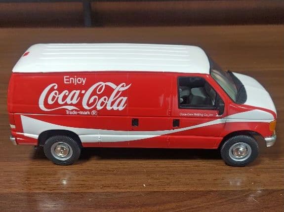 JL ジョニーライトニング フォード E-250 バン コカコーラ 1/24