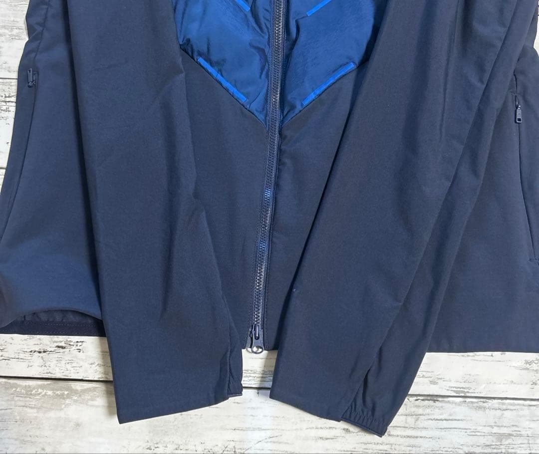 ◆新品◆　J.LINDEBERG　ジャケット　M　軽量　防寒　ジェイリンドバーグ