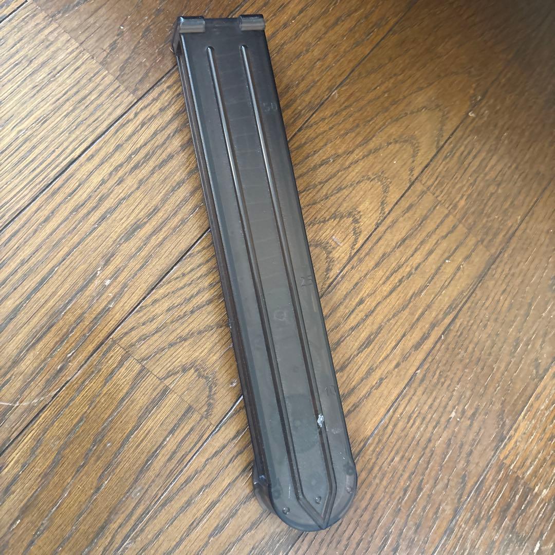 東京マルイ P90 電動ガン ブラック 動作確認済み マガジン付き