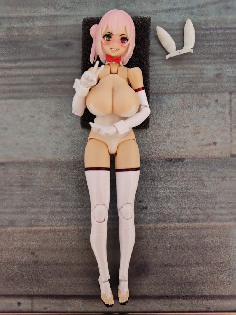 muscuto 白バニー メガミデバイス改造 PUNI☆MOFU