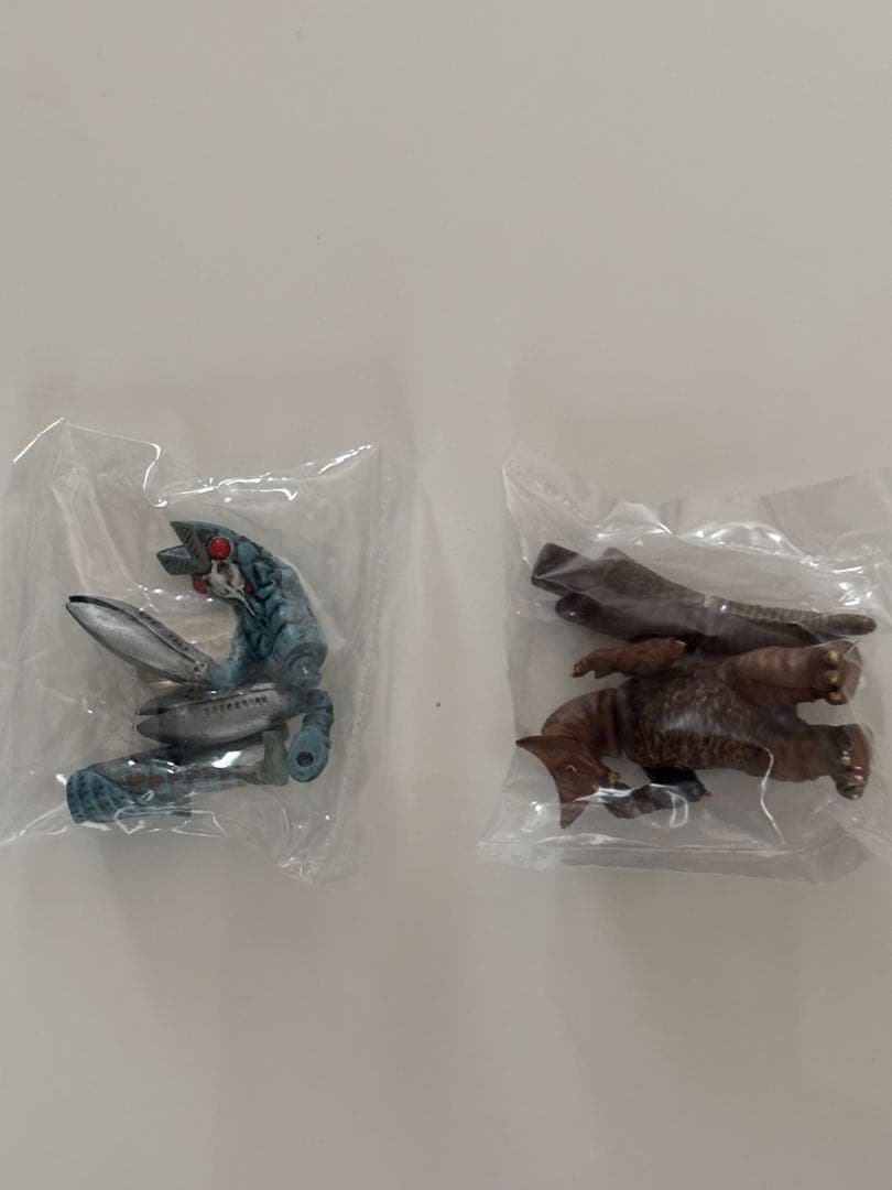 キャラエッグ　ウルトラマンシリーズ　　怪獣　21体セット　新品未開封