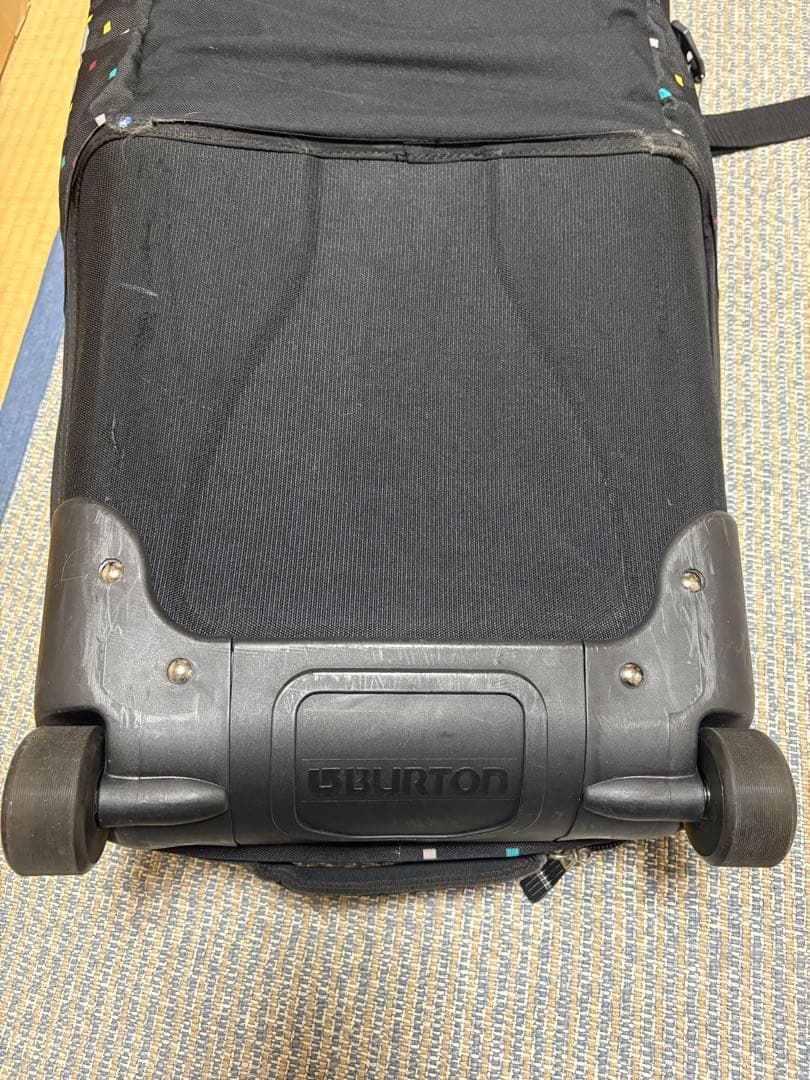 Burton スノーボードバッグ　キャスター付
