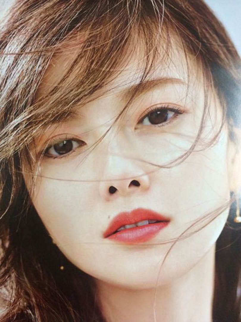 【1品.未使用品】★白石麻衣★MAQU…白石麻衣ポスターB1ポスター