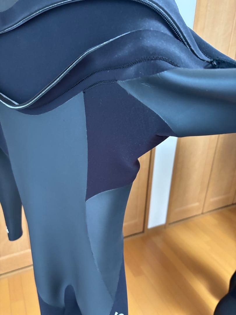 RASH ウェット　フルスーツ 2mm✖️2mm チェスト　ジップ　高級