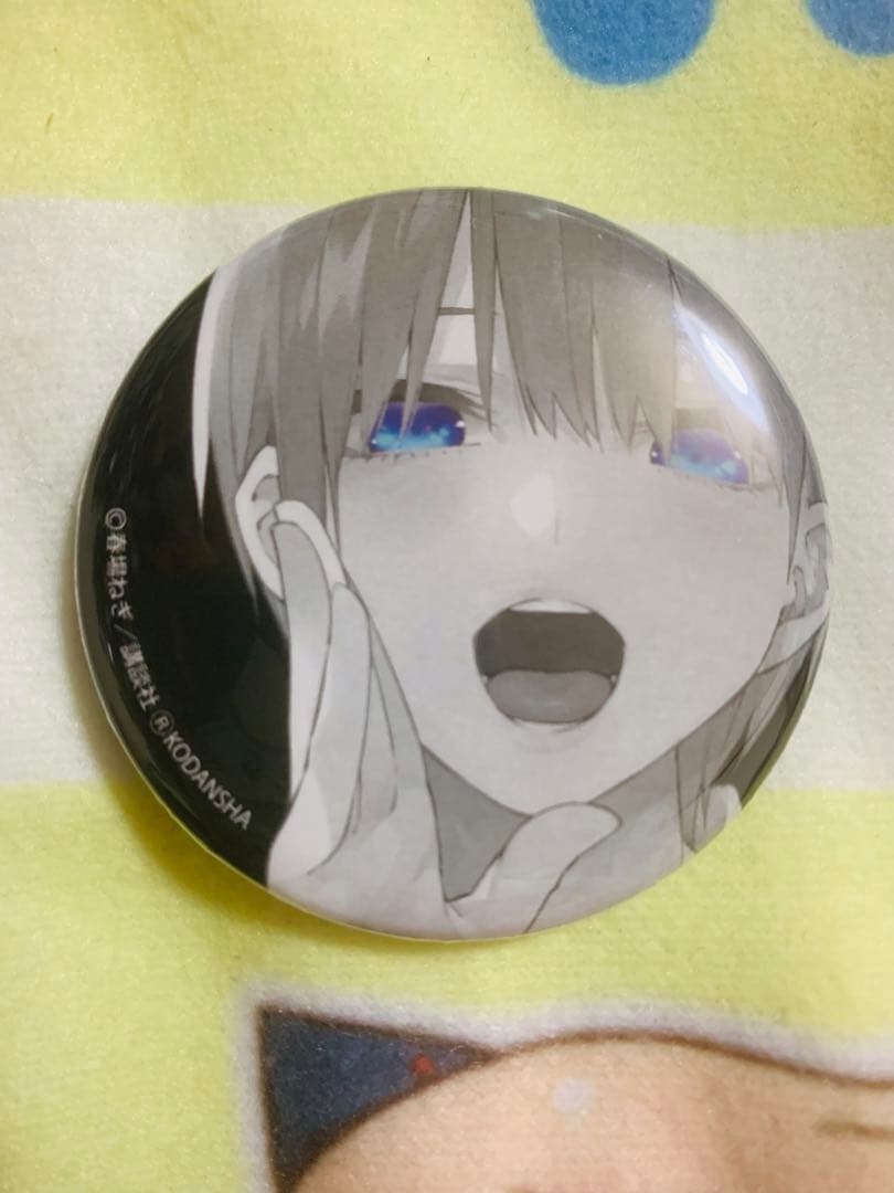 モノクロ 一花　五等分の花嫁　TheキャラSHOP 缶バッジ