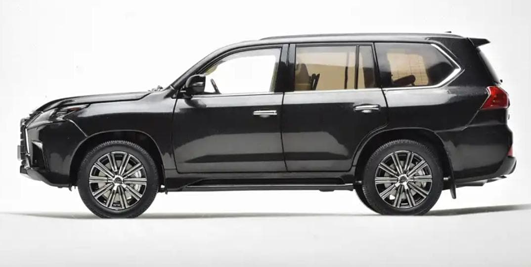 KYOSHO 1/18 レクサス LX570 ミニカー 模型完成品ブラック