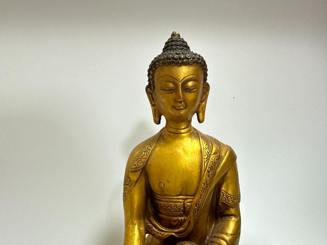 仏教美術 釈迦牟尼坐仏 細工彫刻 仏像 高21㎝ 銅製 銅塗金 旧物 銅仏像