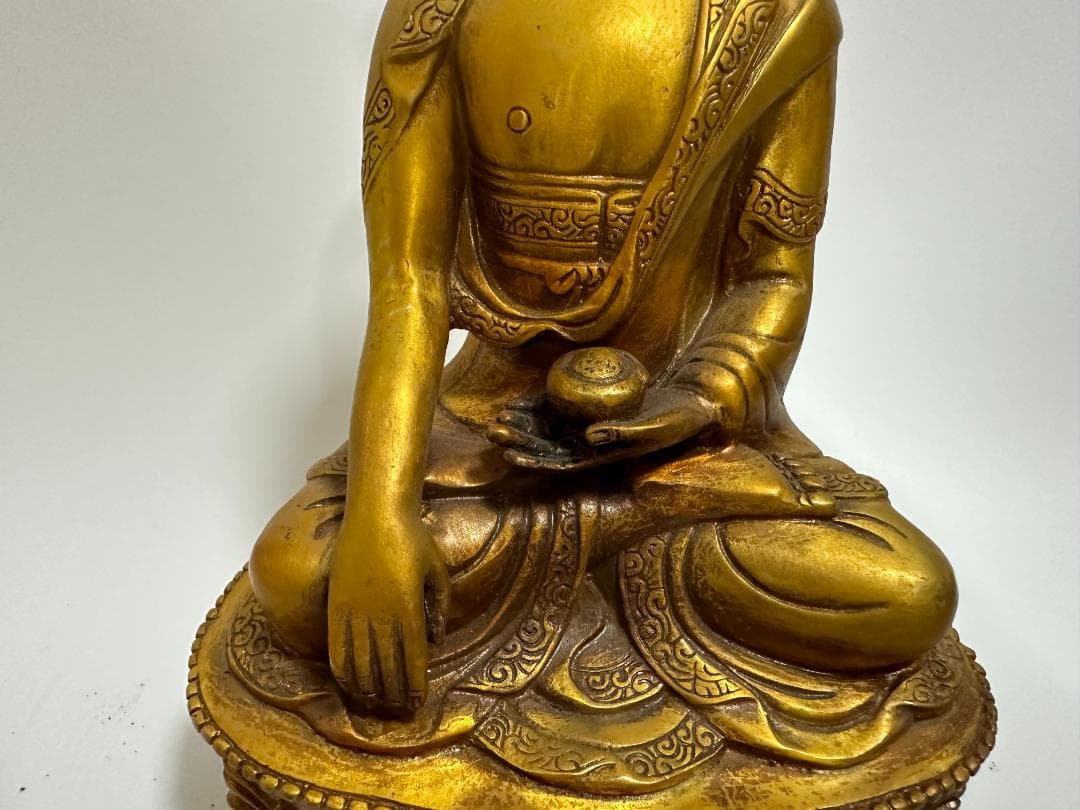 仏教美術 釈迦牟尼坐仏 細工彫刻 仏像 高21㎝ 銅製 銅塗金 旧物 銅仏像