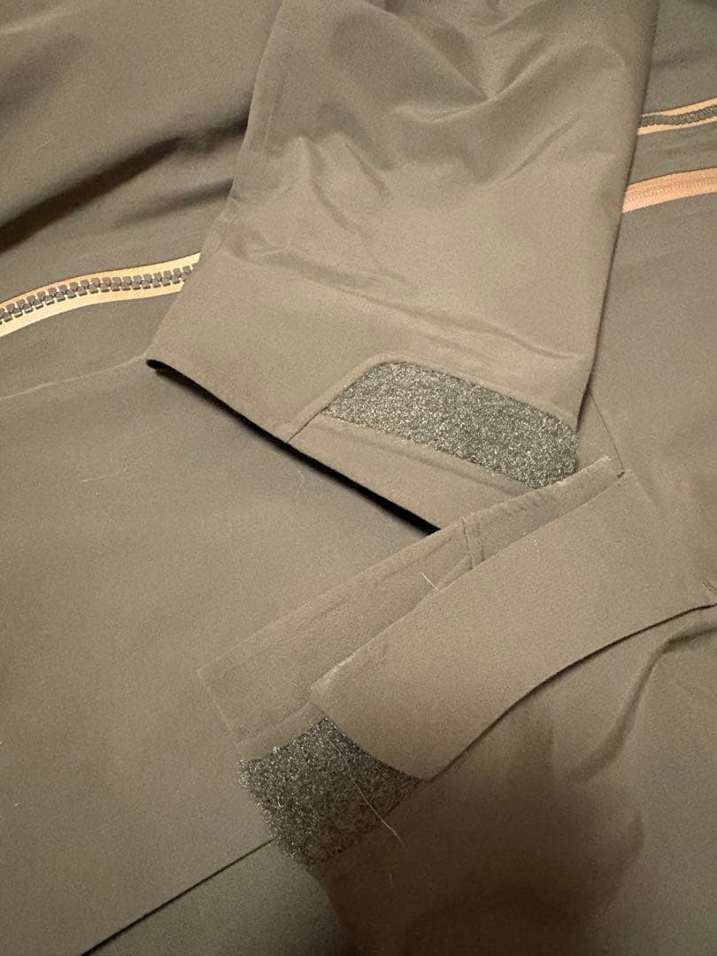 Burton [ak] GORE-TEX CYCLIC JACKET Mサイズ