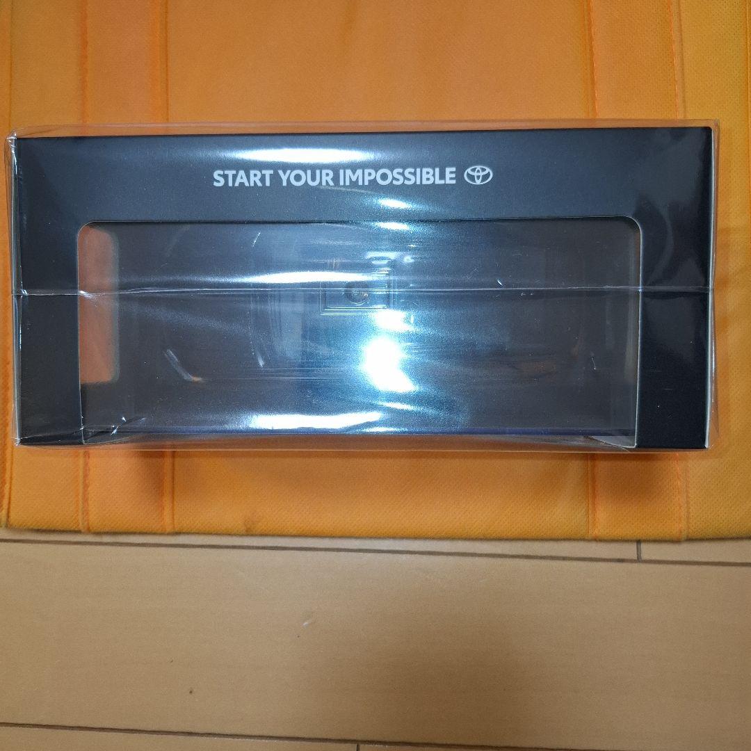 新型 RAV4アドベンチャー 1/30 ミニカーカラーアティチュードブラック