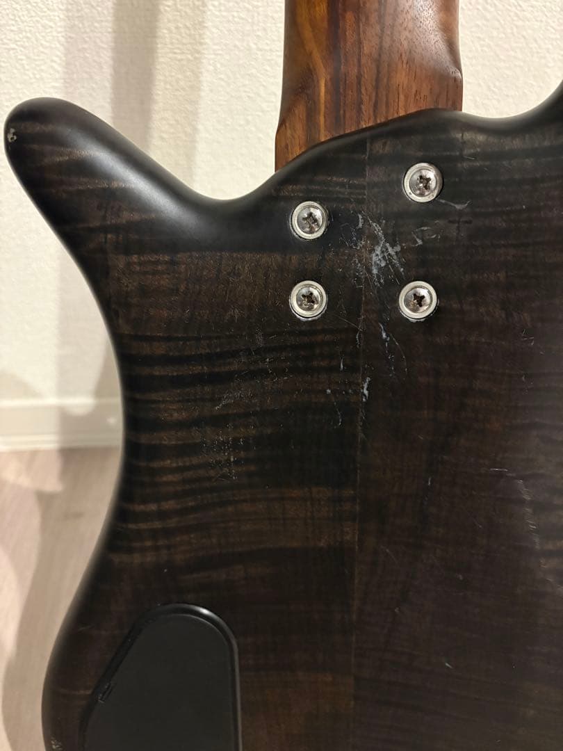 ベース Warwick Streamer LX 5