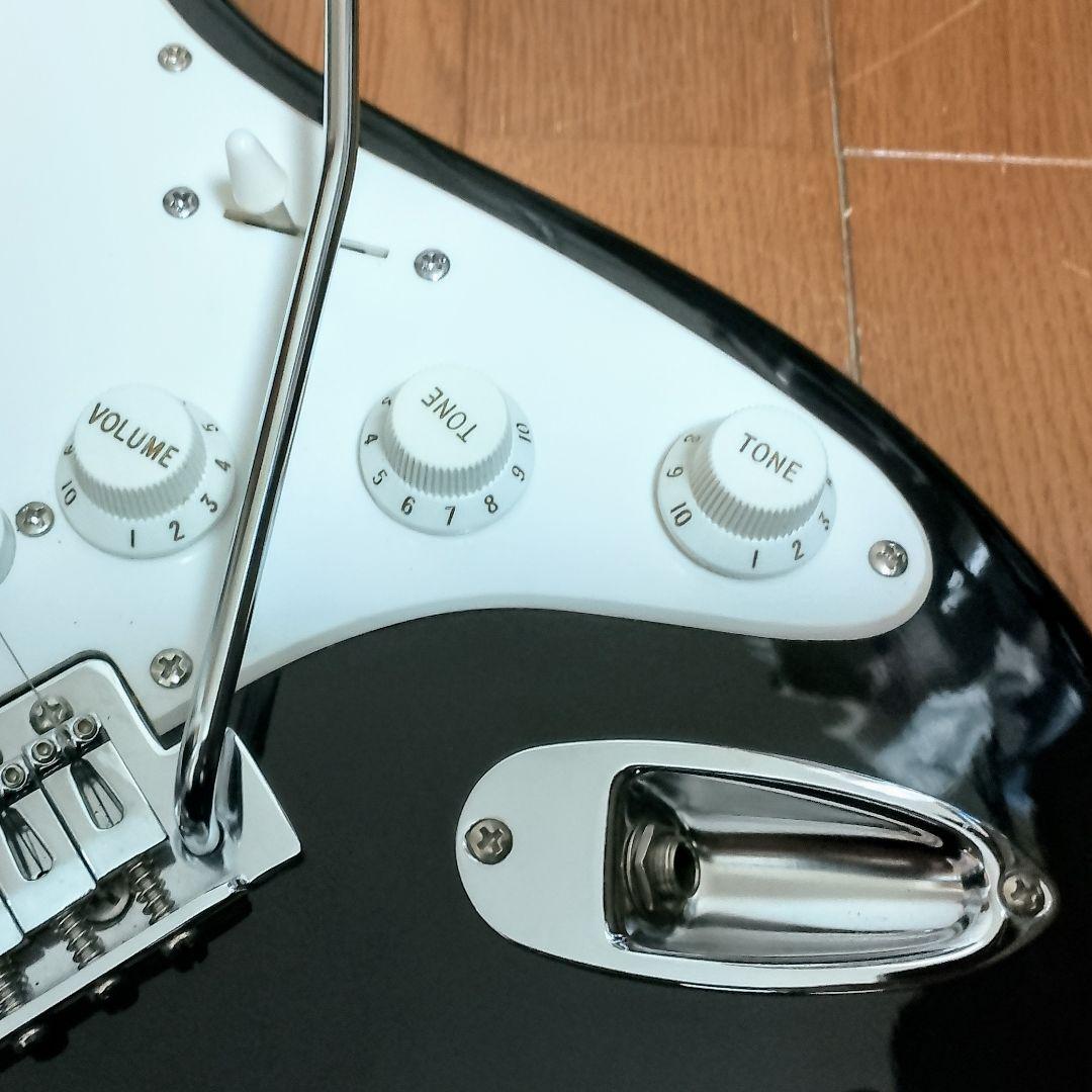 美品　LEGEND by Aria ProII　ストラトキャスタータイプ　エレキ