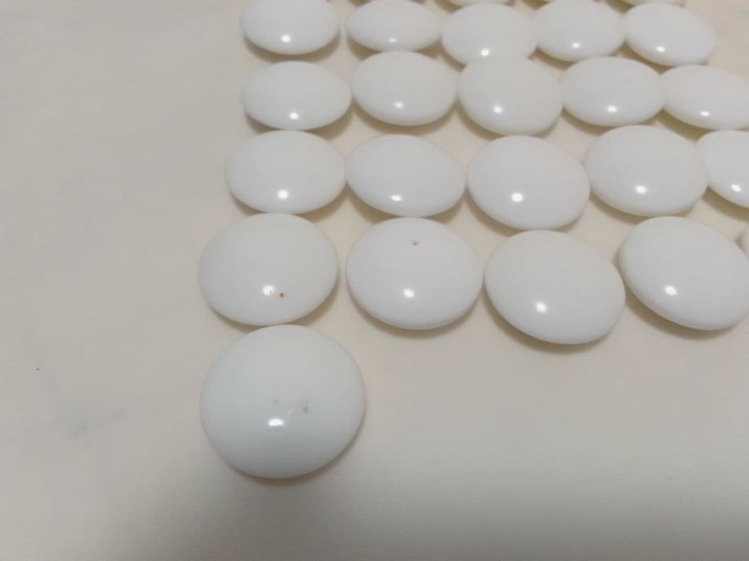 日向特製 本蛤碁石 34号 特製蛤白石(181個) 那智黒石(188個) 囲碁