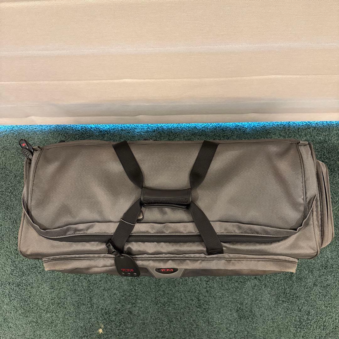 トゥミ TUMI製2輪キャリーケース大