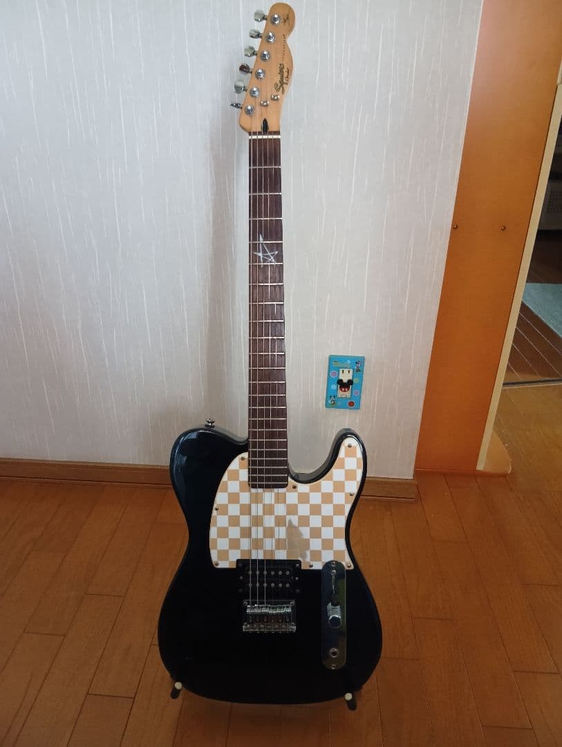 Squierエレキギターアビリルラヴィーンモデルテレキャスター （ケース付き）