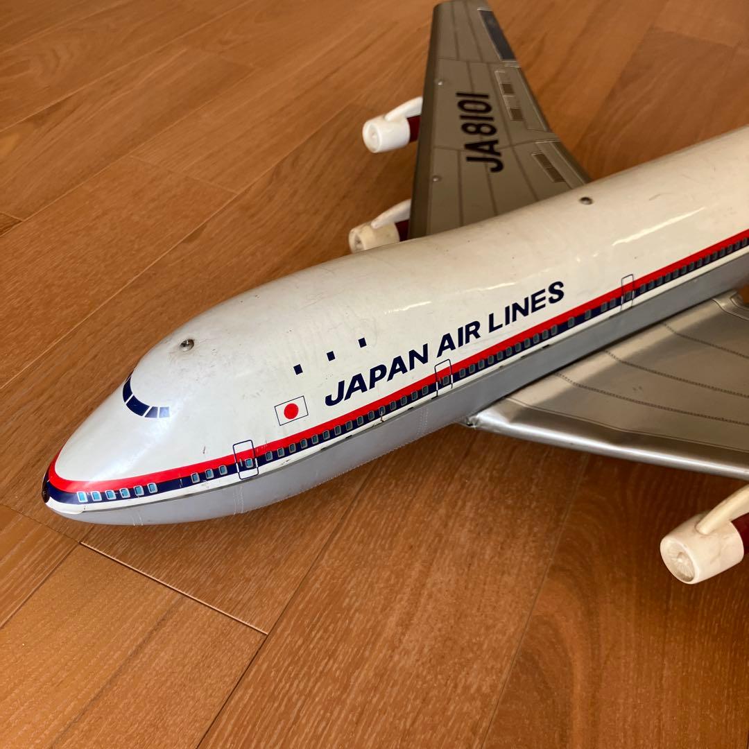 日本航空のジャンボジェット機　ブリキ模型