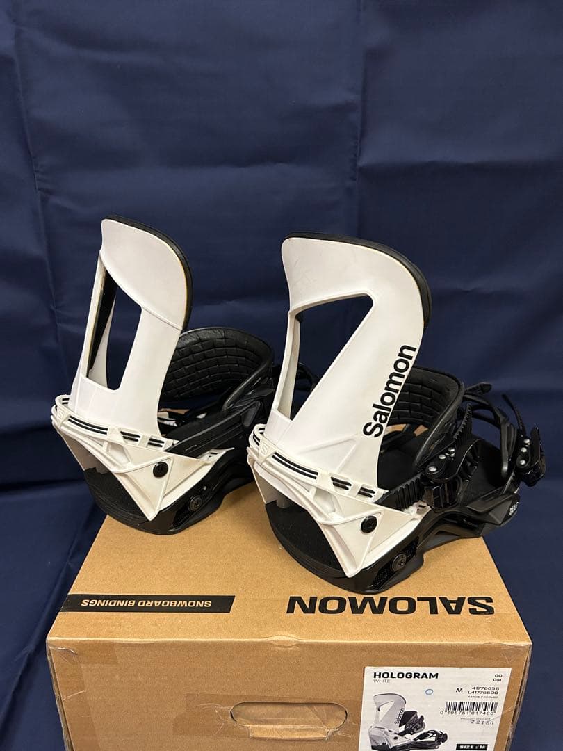 Salomon hologram Mサイズ　22-23モデル
