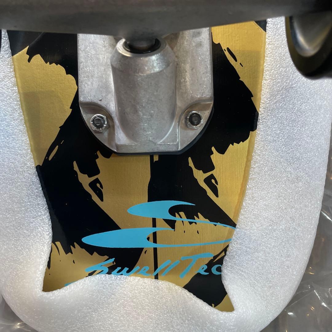 SwellTech スゥェルテック　サーフスケートイタロフェレラープロモデル