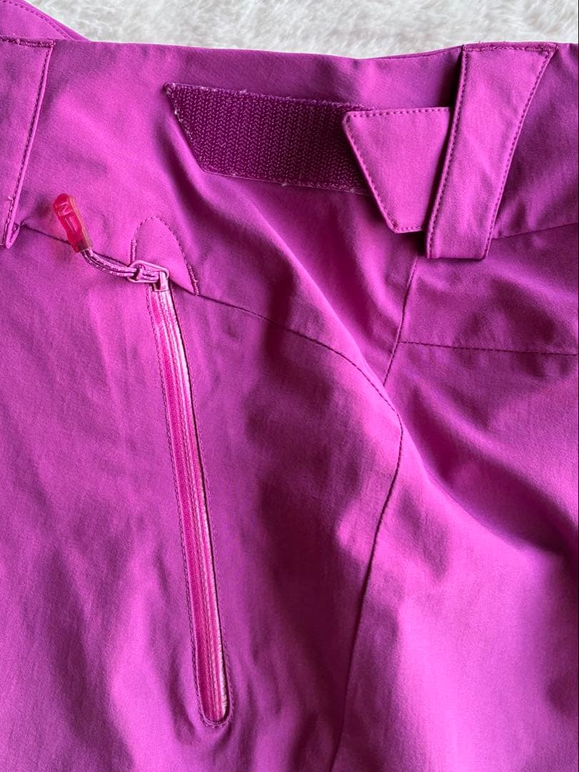 ✨サロモン✨極美品✨SALOMON スキー スノボーウェア　パンツ単品✨ピンクM