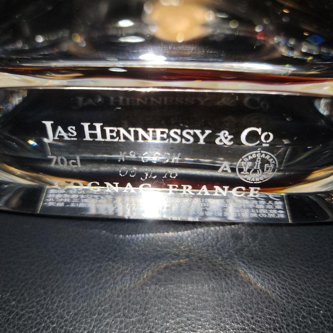 リシャールヘネシー正規品 700ml バカラ製空き瓶、化粧箱、外箱あり