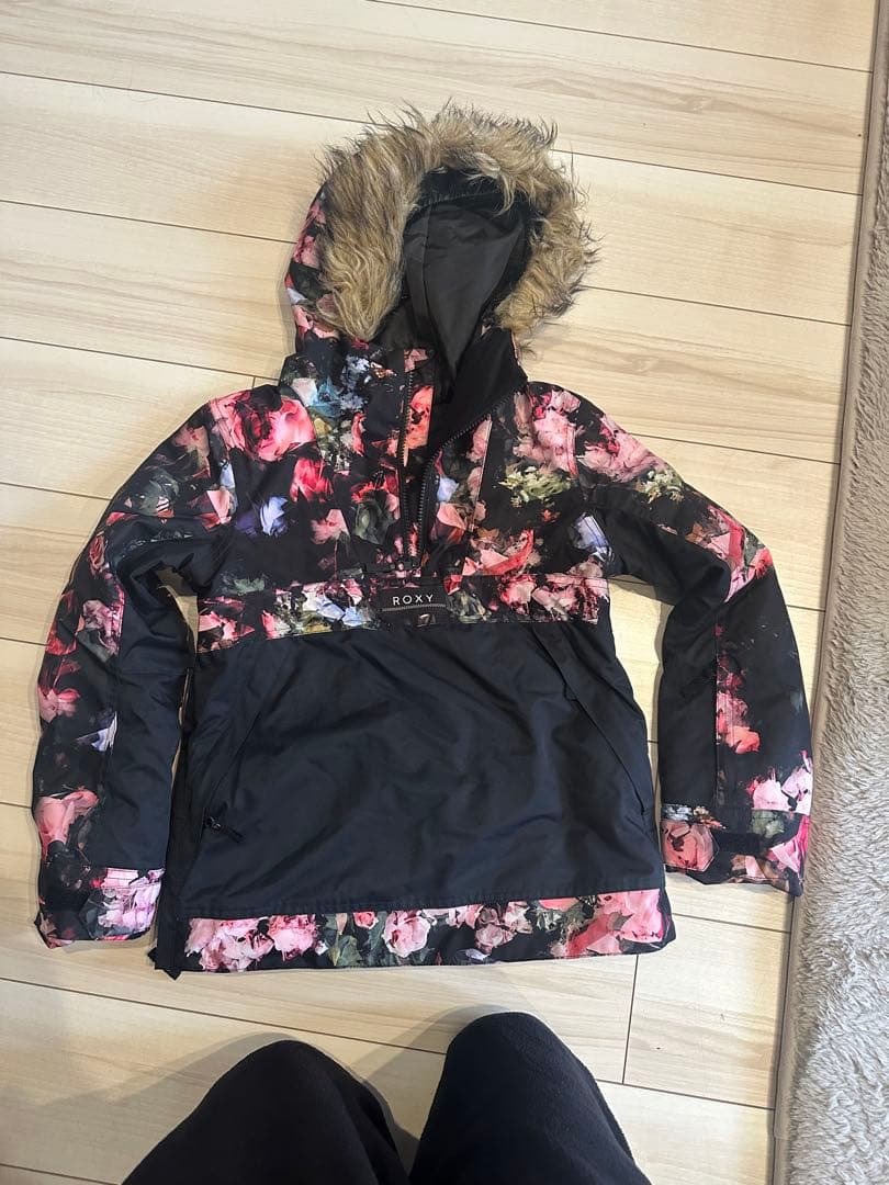 ROXY スノーボードウェア 子ども用 黒/花柄