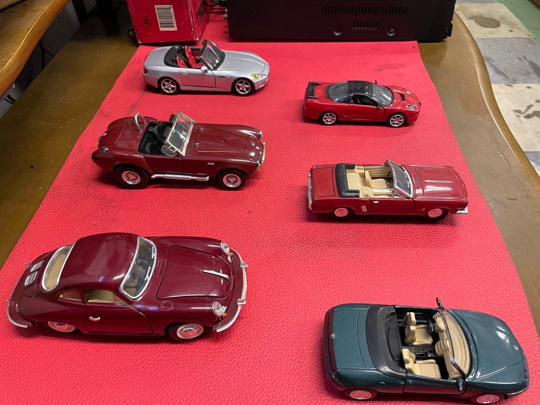 1/18スケールミニカー　6点まとめてセット売り