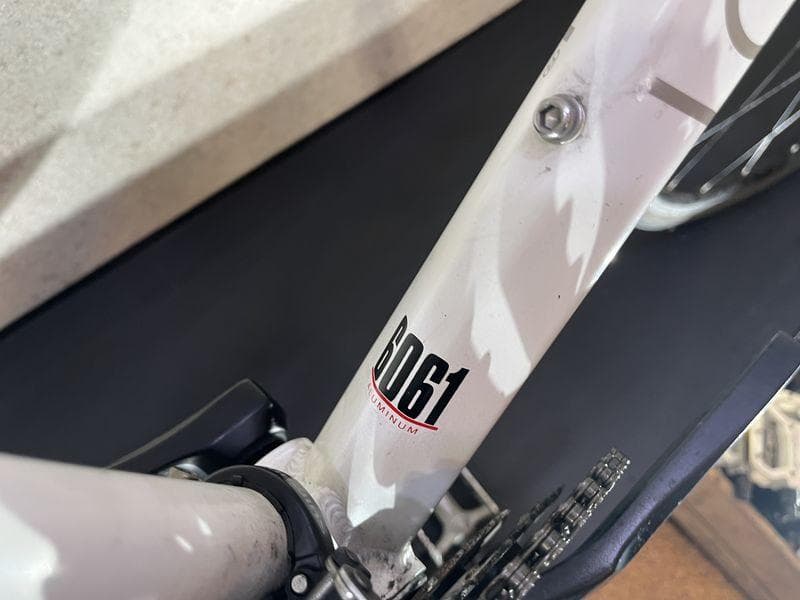 LOUISGARNEAU LGS CHASSE ルイガノ　ホワイトカラー