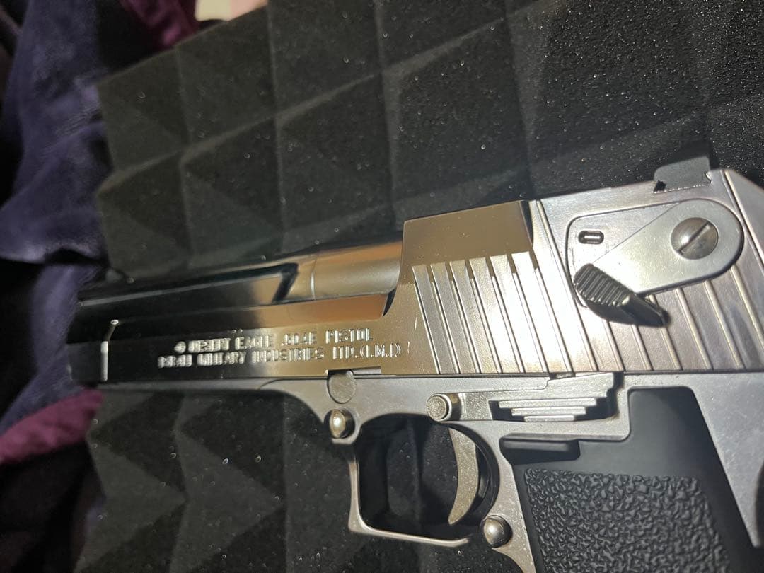 デザートイーグル .50AE ステンレス　ガスガン