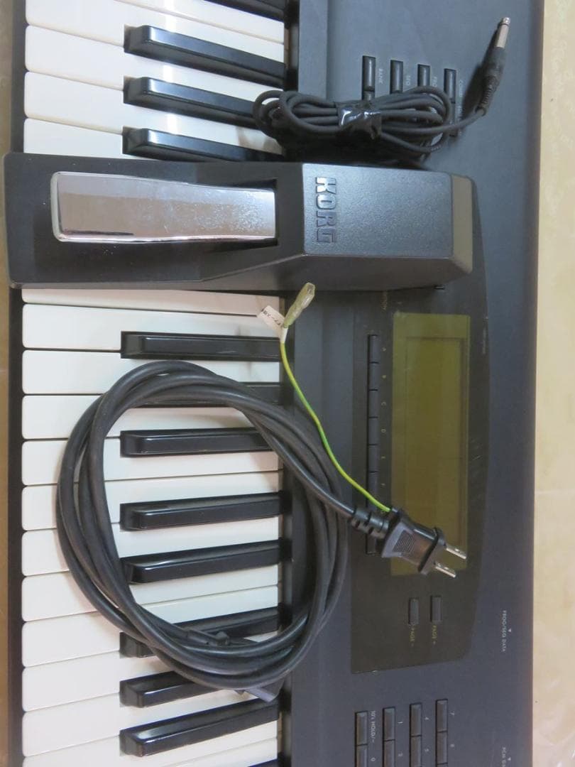 鍵盤楽器 Korg 01/w fd 61 keys