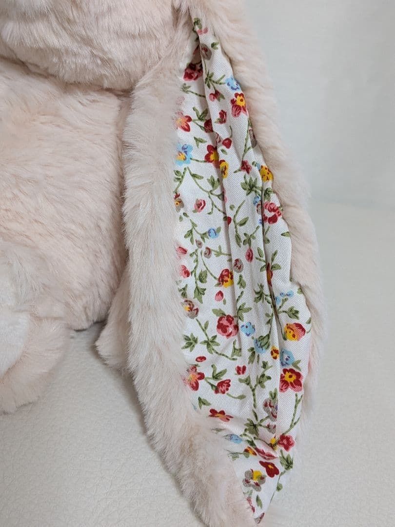 【新品未使用品】ブコウスキー ★うさぎ ぬいぐるみ