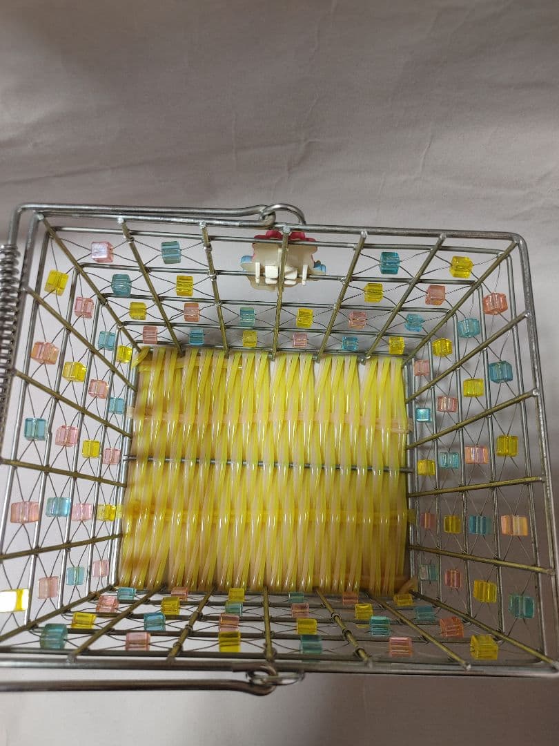 ハローキティ　2001年　妖精　フェアリーキティ　ハル　籠