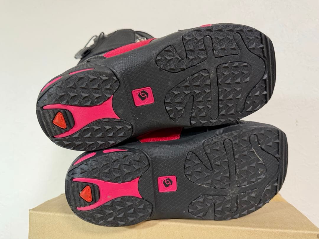 スノーボードブーツ SALOMON IVY BOA ブラック/ピンク