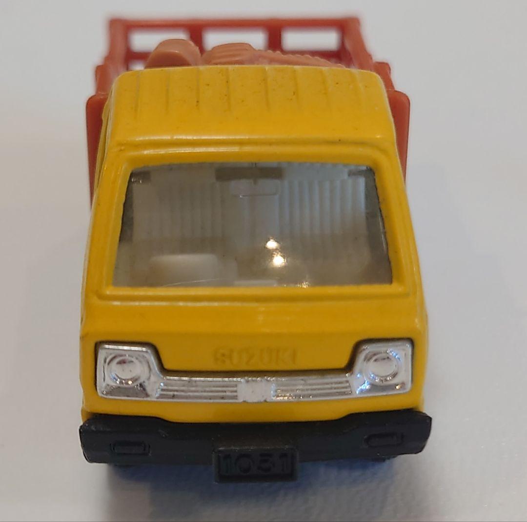 【リカルメ商い】 トミカ【31】 SUZUKI CARRY 家畜運搬車
