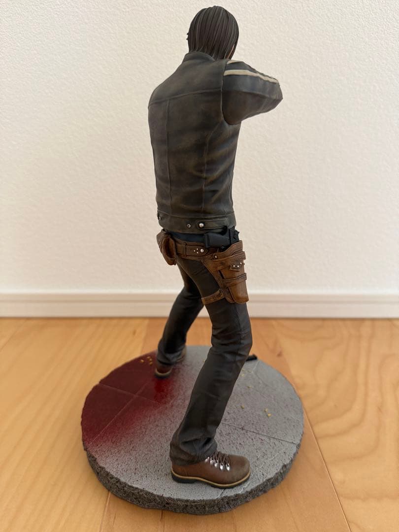 コトブキヤ ARTFX レオン・S・ケネディ 初版バージョン