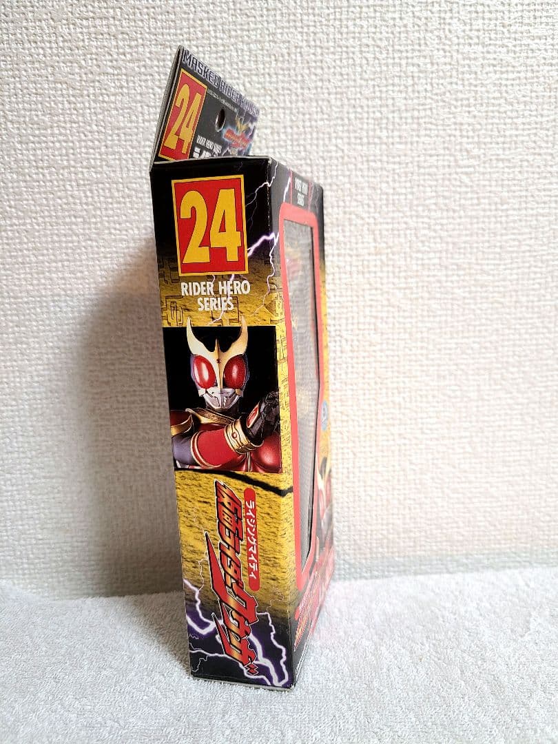 仮面ライダークウガ ライジングマイティ ブラックバージョン ソフビ