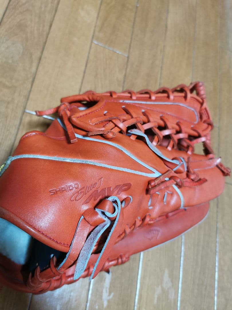 Nike SHADO 硬式用グローブ