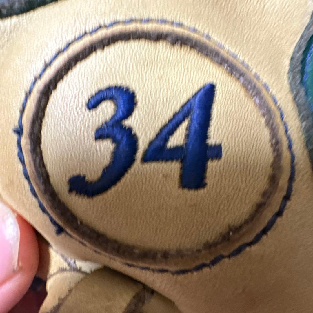 ファーストミット 編み込みデザイン