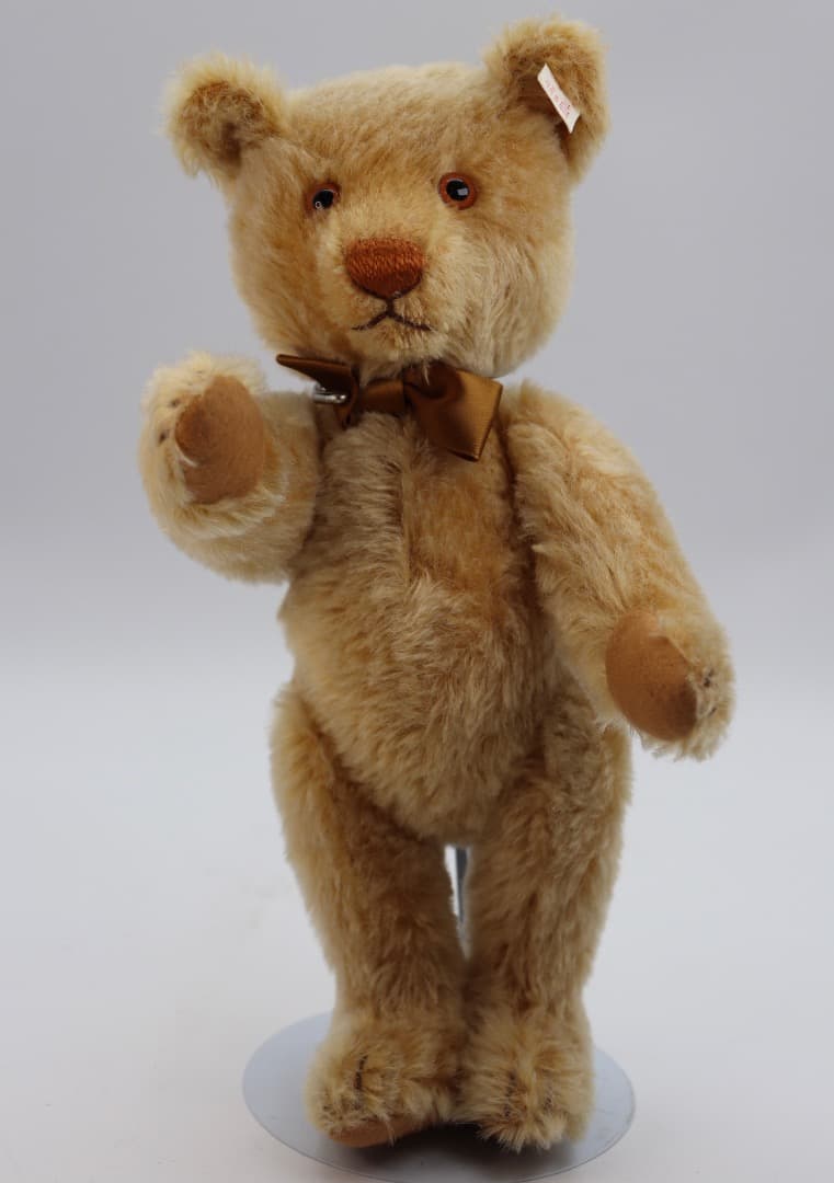 シュタイフ・テディベア e 限定2000体 Witneyの限定品