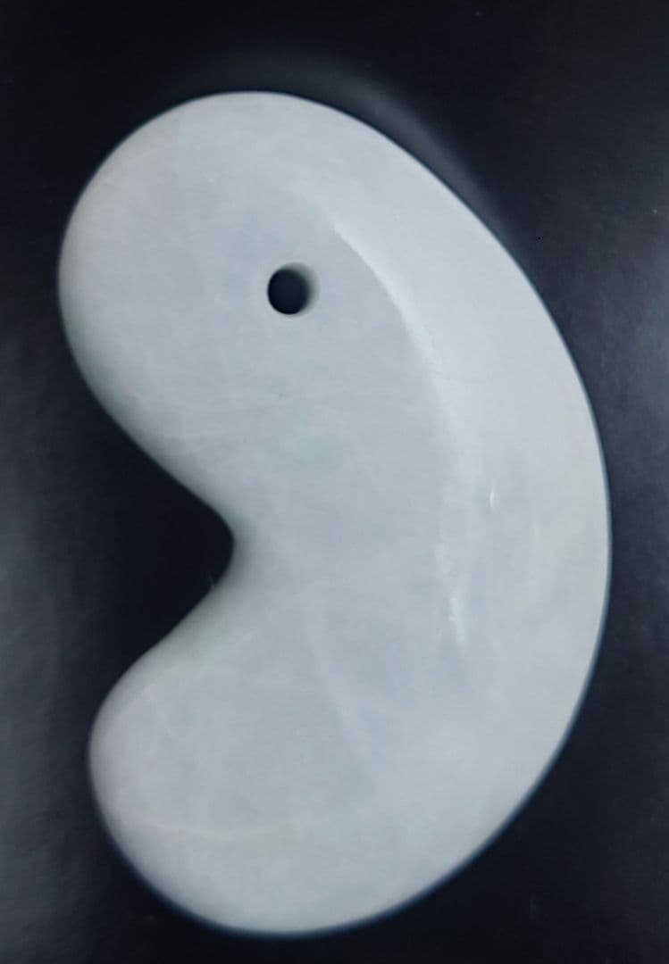 糸魚川翡翠　勾玉　親子セット　超大玉