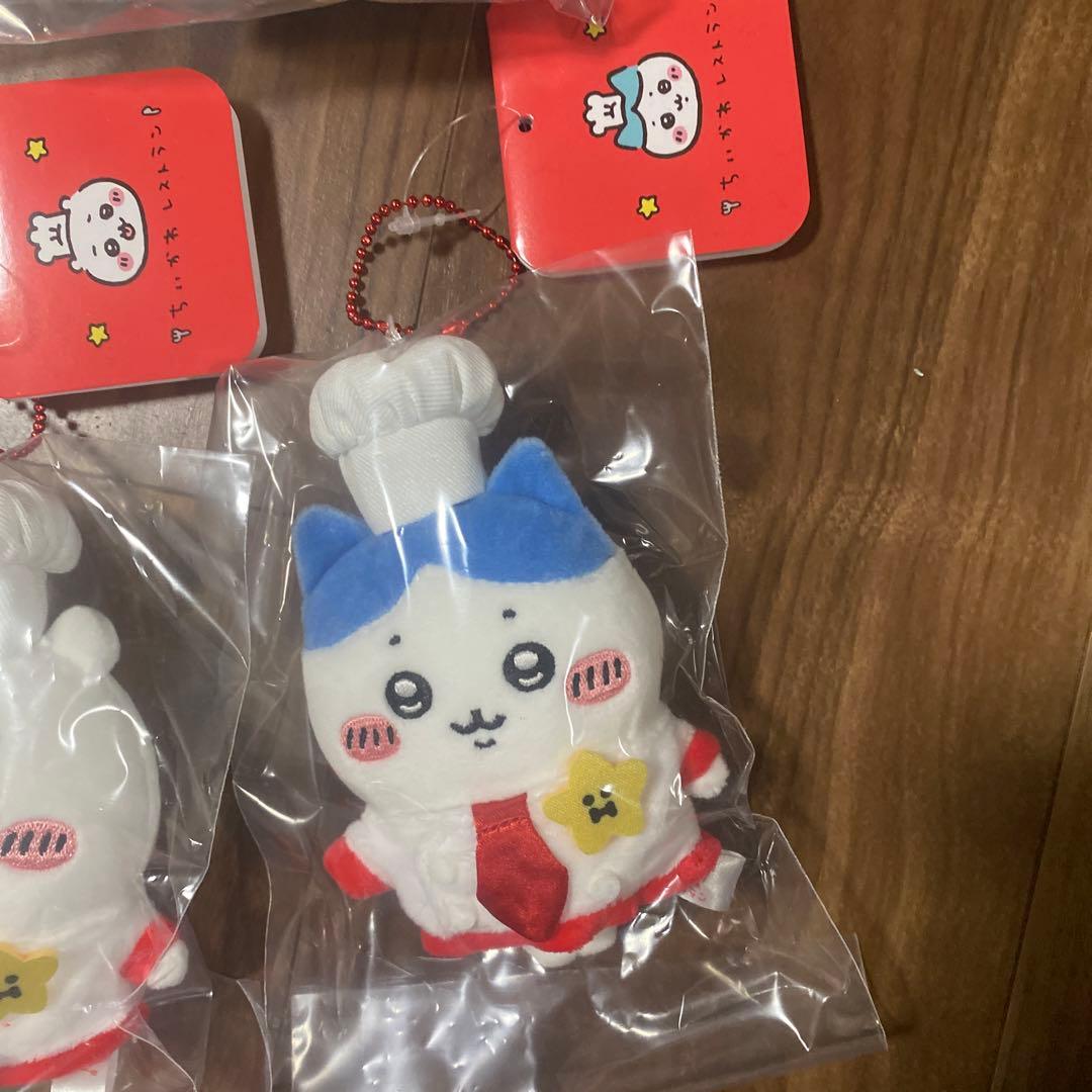 ちいかわ　レストラン　コック　キッチン担当　シーサー　くりまんじゅう　うさぎ