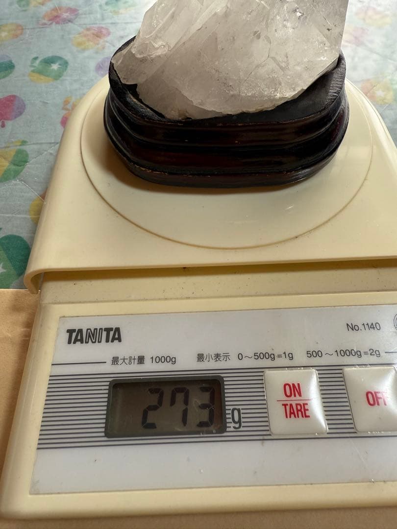 笛　ブラジル産水晶原石　台座付き