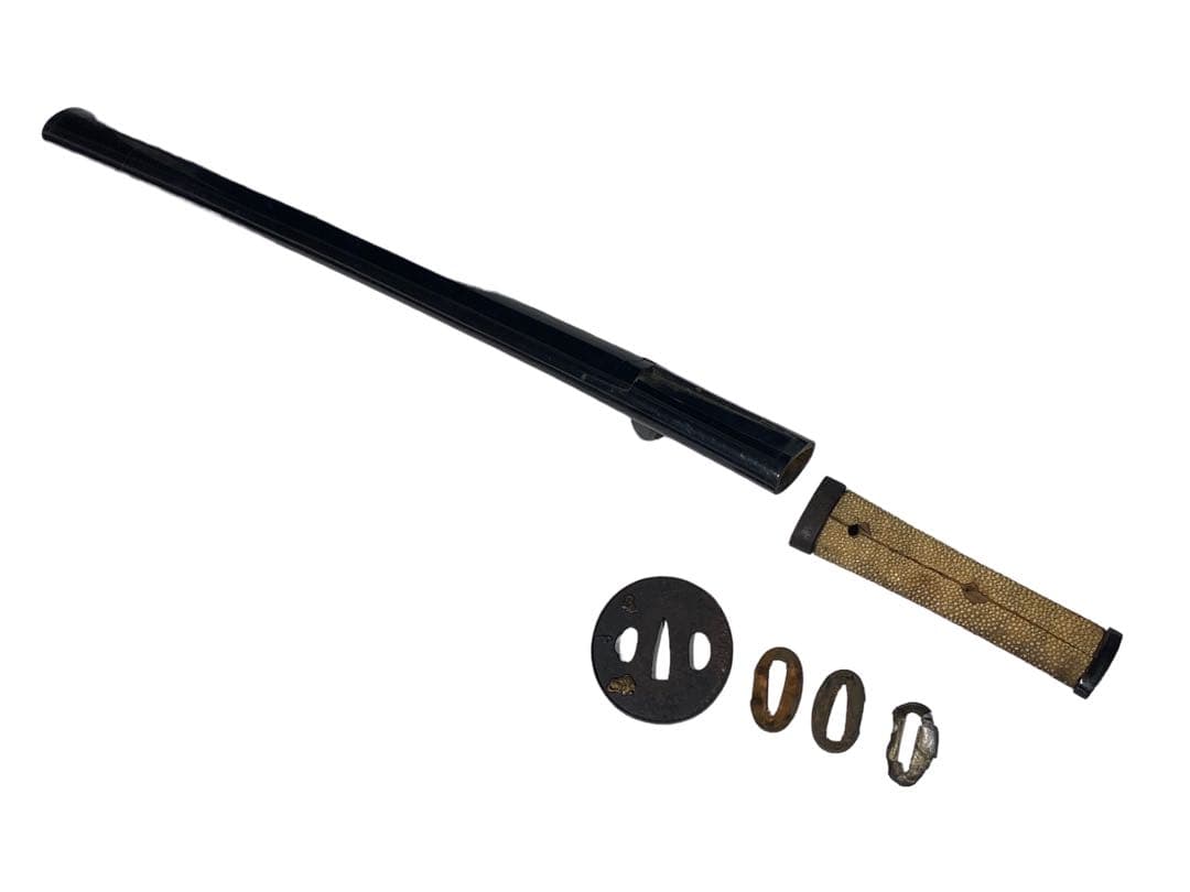 刀装具　柄　鍔　鞘　切羽　日本刀