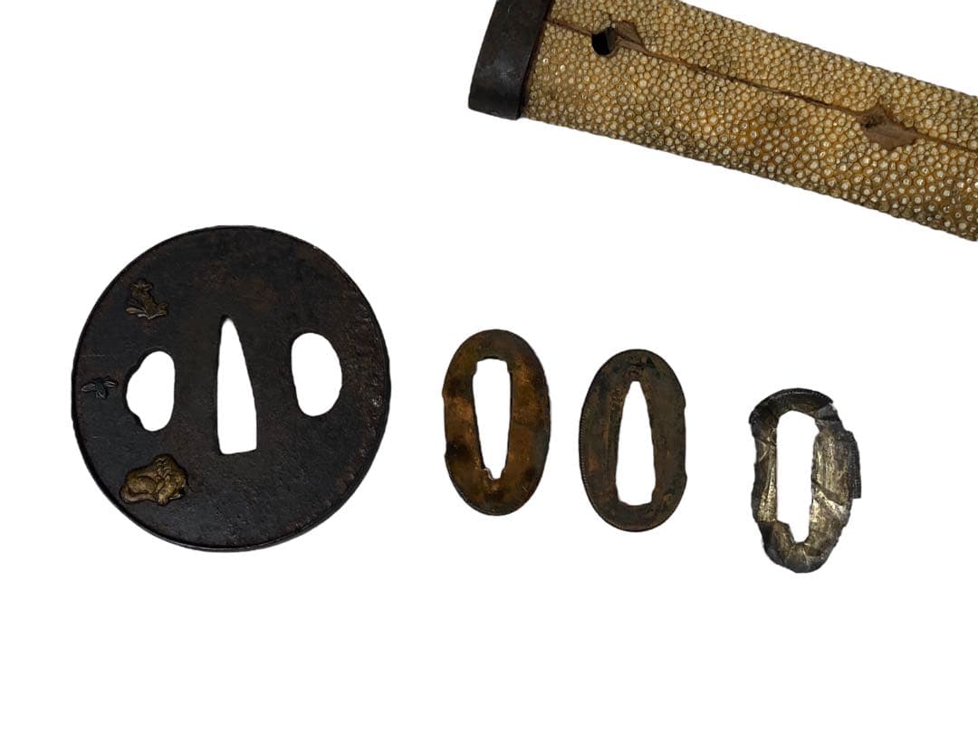 刀装具　柄　鍔　鞘　切羽　日本刀