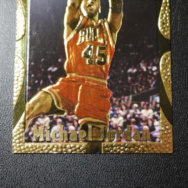 マイケル・ジョーダン  TOPPS 45番 ゴールドカード エンボス